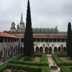 Innenhof des königlichen Kreuzgangs