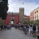 Schlangen am Eingang